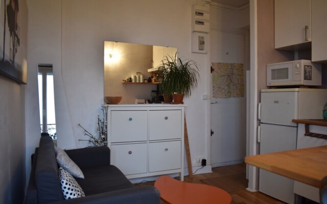 Cosy Studio Apartment in Paris 14th