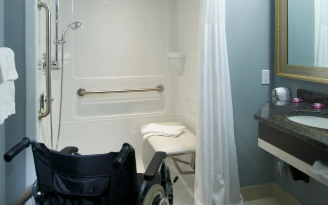 Quality Inn & Suites Victoriaville