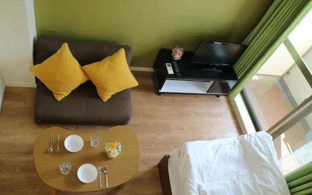 Ocean Partners Rebanga Namba Apartment
