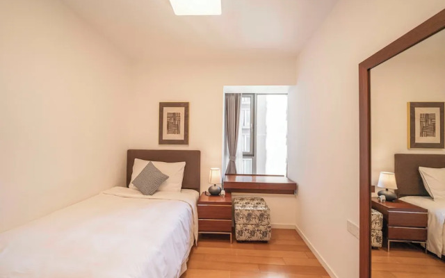 Tyms Elegant 2BR 1BA Apt Walk to Malls