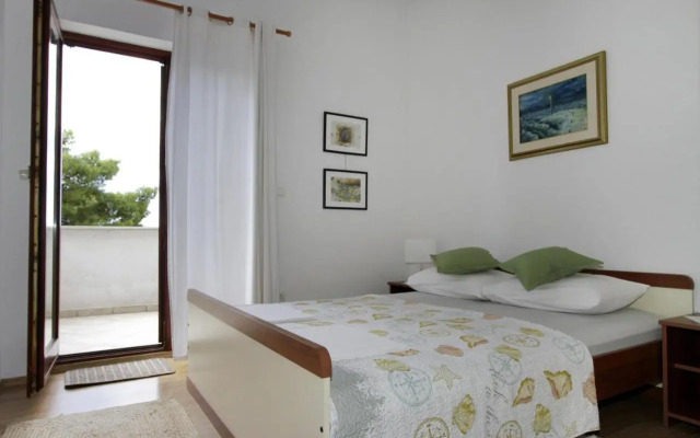 Apartments by the sea Trogir - 11895