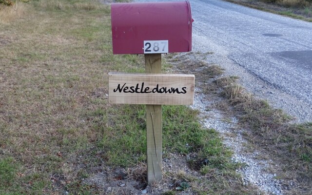 Nestledowns