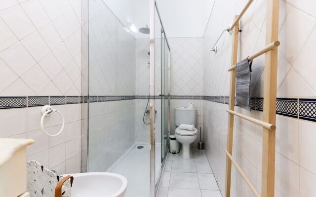 Avenida Liberdade Terrace by Homing
