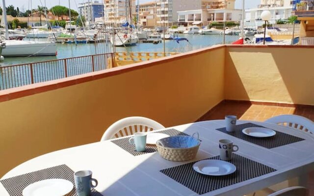 Apartment with One Bedroom in Roses, with Shared Pool, Furnished Terrace And Wifi - 350 M From the Beach