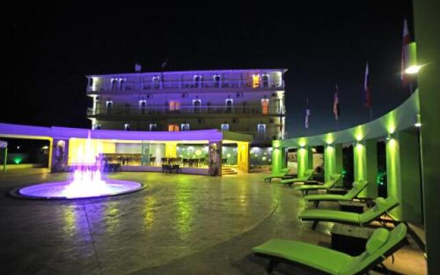 Dias Hotel