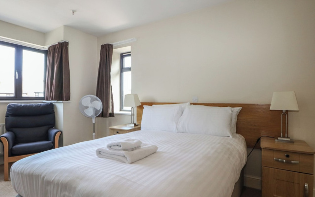 Marine Court Second-floor Double Bedroom With Bathroom