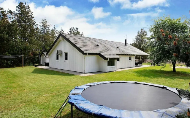 Picturesque Holiday Home in Oksbøl With Sauna