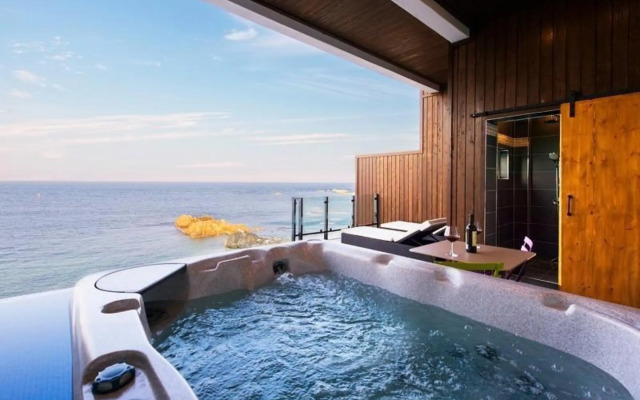 Pohang Mersong Pool And Spa