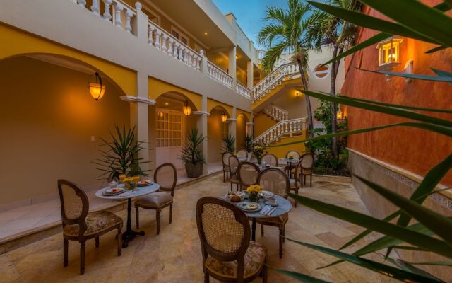 Hotel Mansión de los Reyes by HMC