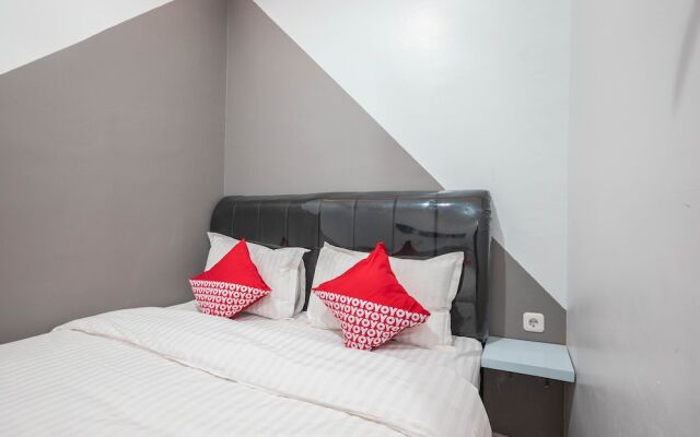 OYO 1070 Kuningan Residence