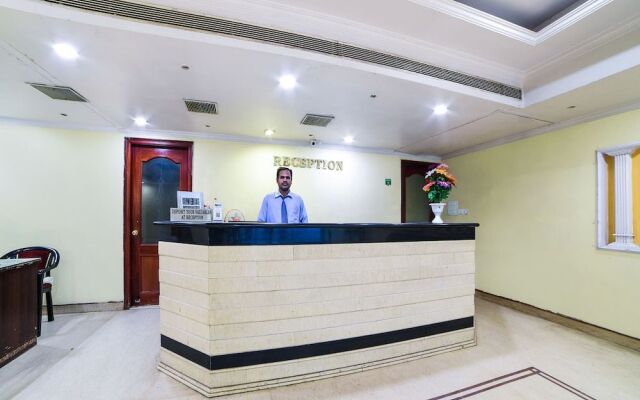 OYO 8198 Hotel Raj International