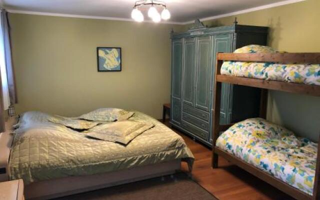 Family House Apartments
