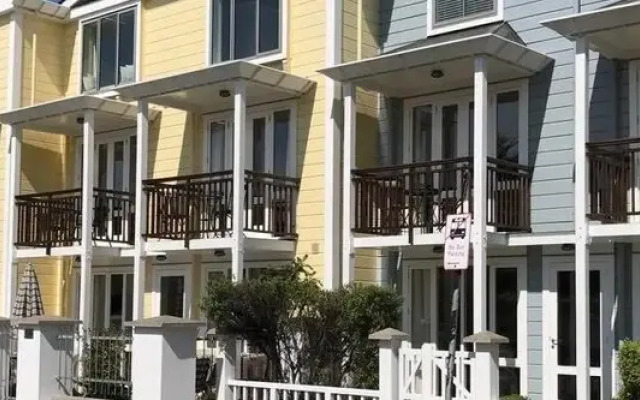 The Bruce Waterfront Apartments by AVI
