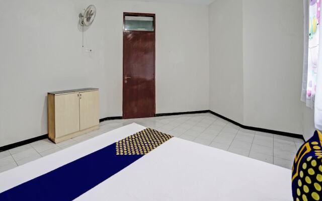 SPOT ON 92388 Villa Segi Delapan