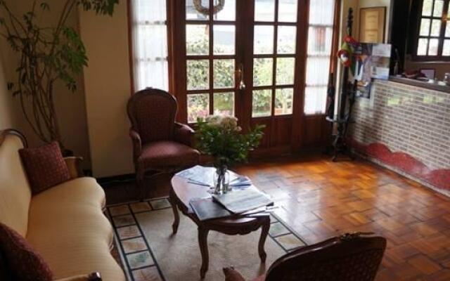 Hotel Muros Quito