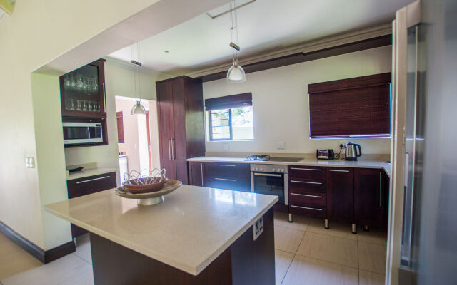 HoyoHoyo Hazyview Villas