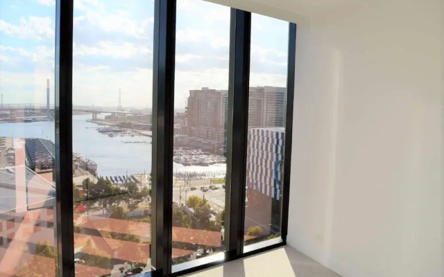 ReadySet Apartments at Stadium