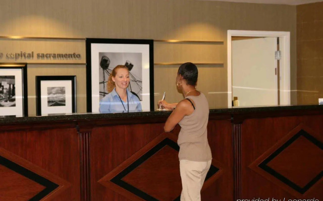 Hampton Inn & Suites Sacramento-Cal Expo