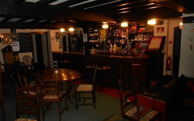 Hawk and Buckle Inn