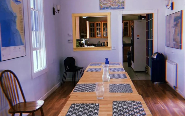 HI Santa Cruz Hostel