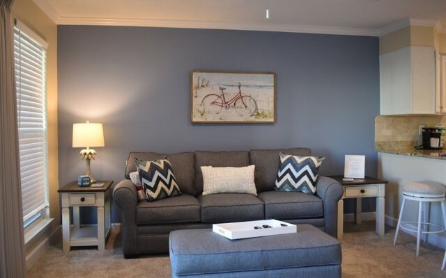 10 D, One Bedroom Condo