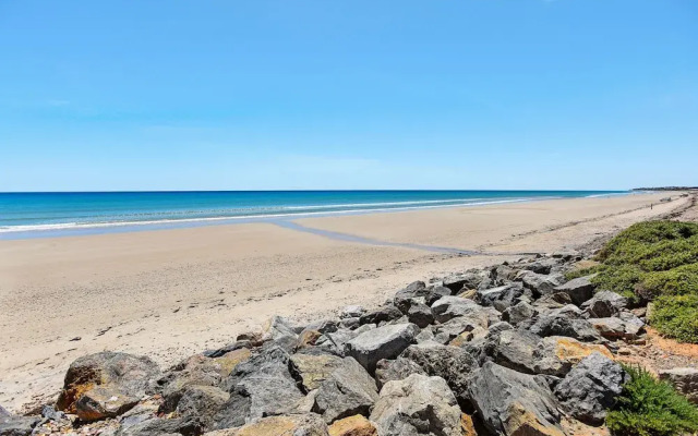 Avaya Sellicks Beachfront Getaway- Wifi