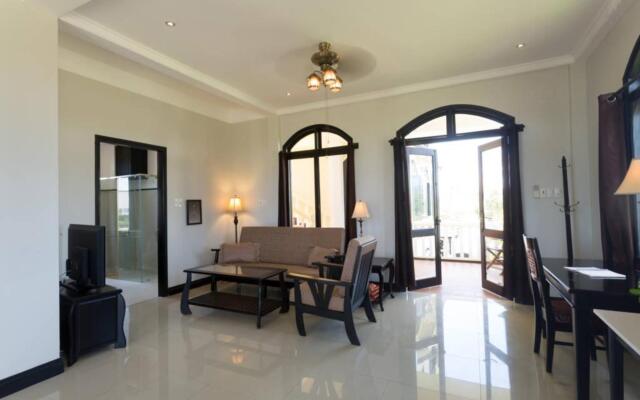 Hamilton Oceanview Villa