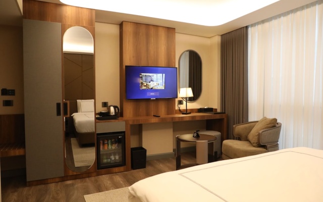 PL Managed By Dedeman