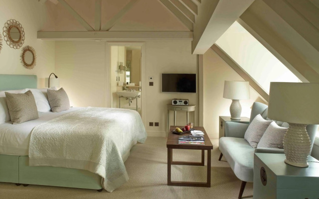 Dormy House