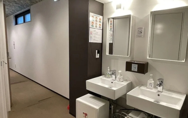 Hotel Hangout - Hostel