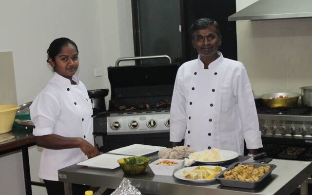 Shalini Garden Hotel & Apartment