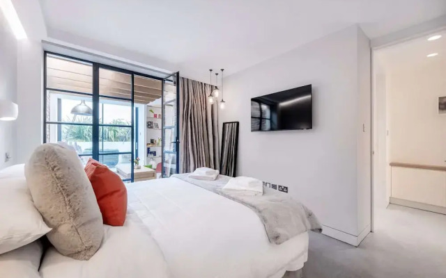 The Portobello Star - by Out of Office Lifestyle