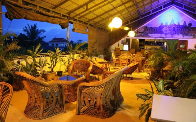 Firefly Guesthouse - The Berlin Angkor
