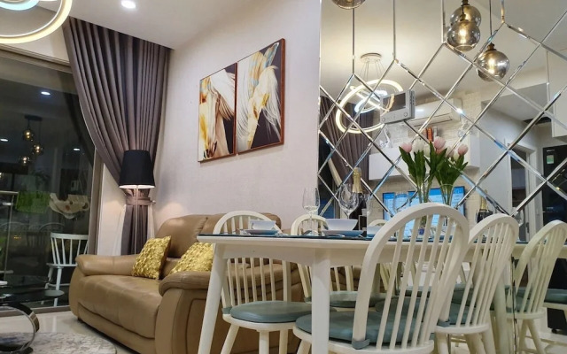 Justay Saigon Royal Central