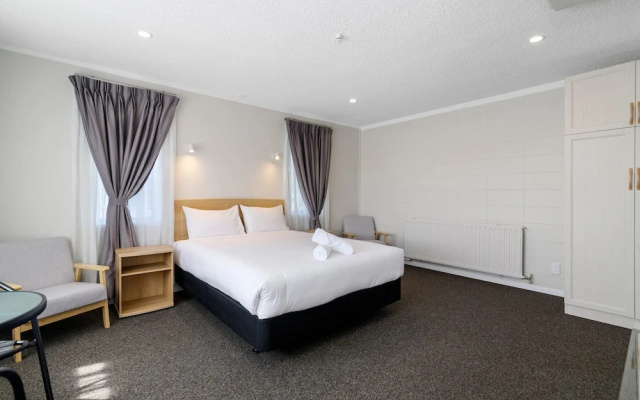 Thermal Oak Motel
