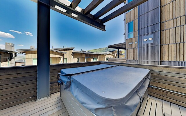 2752whmr 3 Bedroom Townhouse