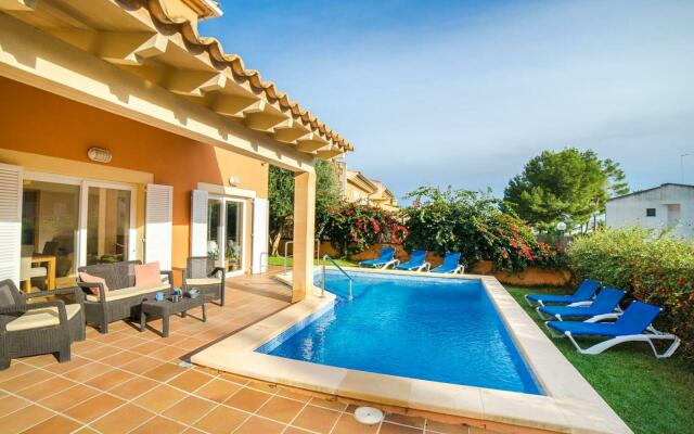 Spacious Villa in Alcudia Majorca with Private Pool