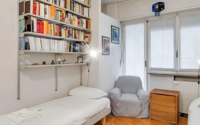 MM Bernini Roomy Apartment