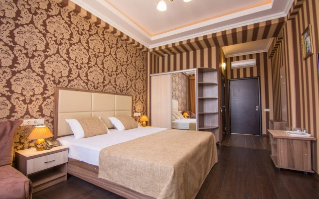 Hotel ML