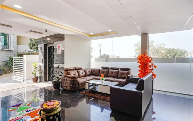 Fabhotel Lio7 Grand