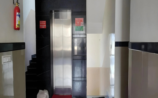 Sri Anjaneya Residency by OYO Rooms