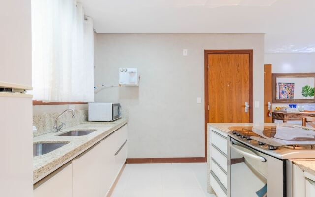 IM02 Apt 3 Suítes em Imbassaí