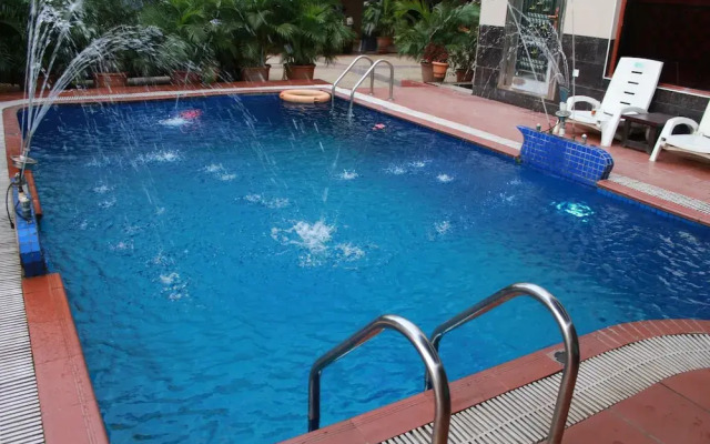 Ai-Royal Hotel & Suites