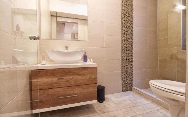 L9 Top Central Rooms And Apartments 2