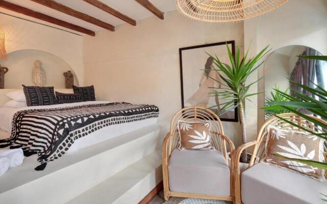 Loft Style Private Bungalow Seminyak 1 bedroom