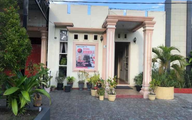 Wisma Reyhan 1 — hotel in Benteng