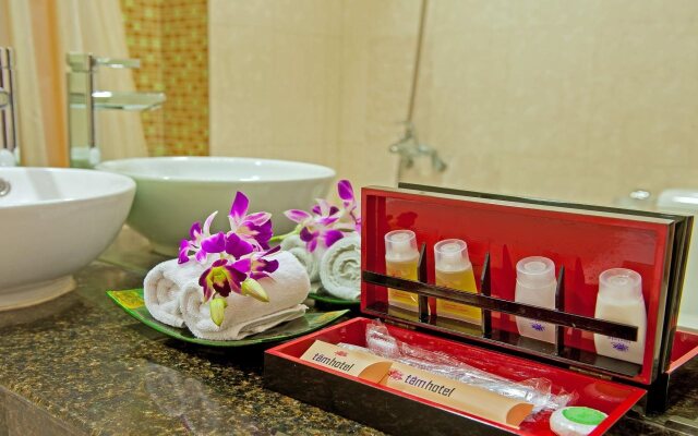 Tam Hotel