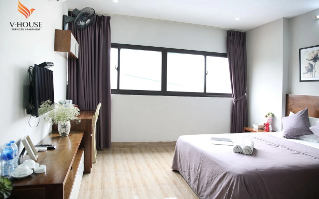 V House 6 Serviced Apartment