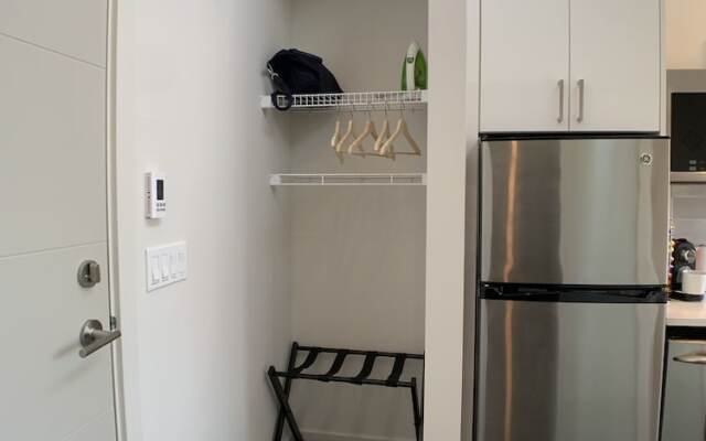 Primo Capitol Hill Studio