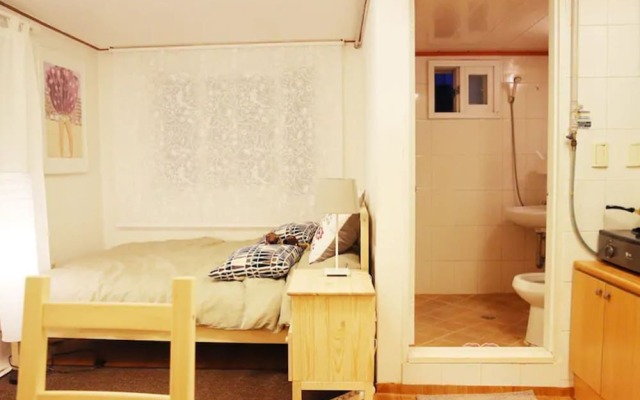 JJ's Studio in Hongdae